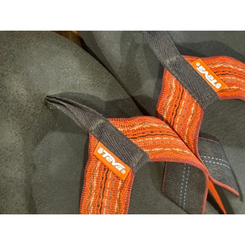 Teva Mush Flip Flops Mens 7 Orange Black Striped Thong Sandals Comfort Outdoor